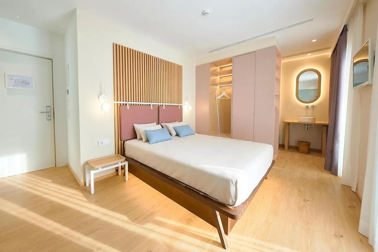 Hotel Leonor Conil Conil De La Frontera 2*,  Spain